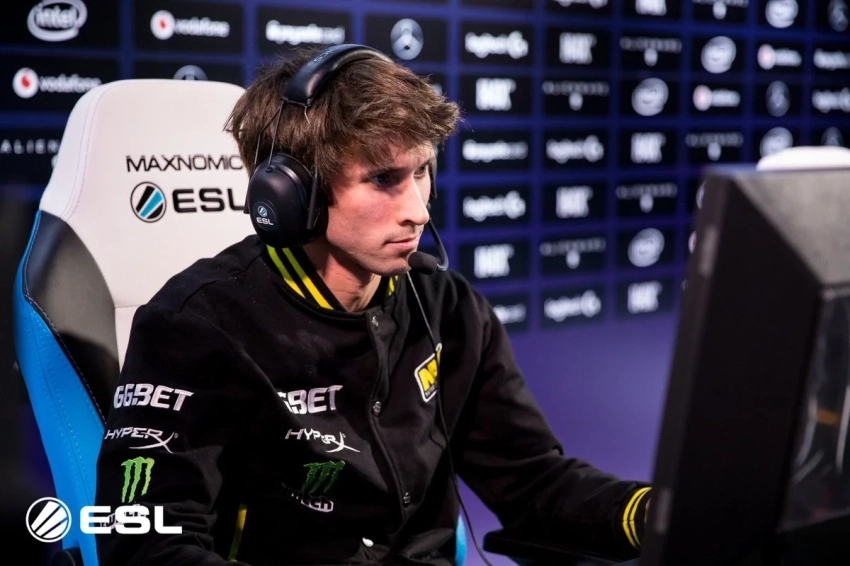 Стример по Dota 2 разоблачил «двуличие» Dendi и назвал его слабым мидером